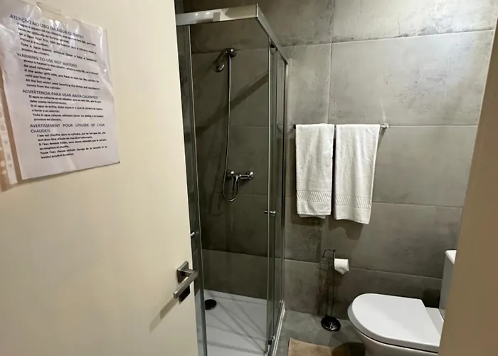 Ilhas Douro - Fontainhas By Pa * Oporto